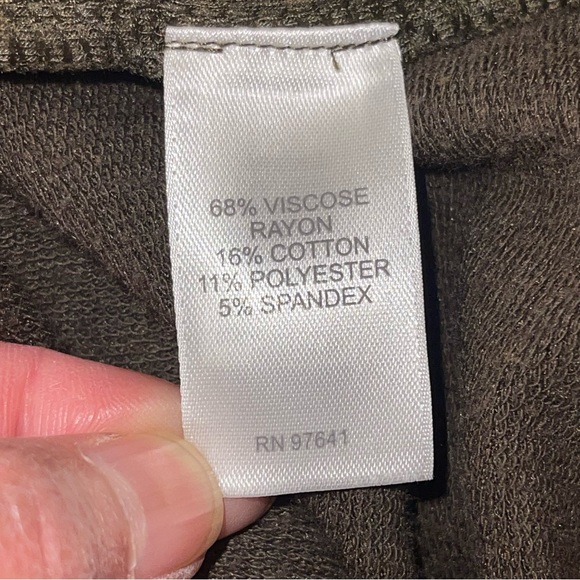 J. Jill Side Button Olive Green Sweater Sz. LP - Picture 7 of 8